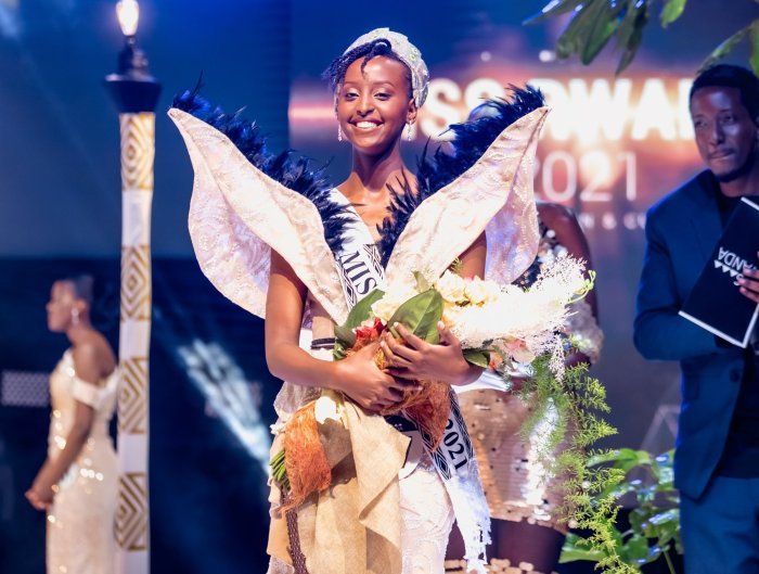 AMAFOTO : Ingabire Grace ufite impano yo kubyina yegukanye ikamba rya Miss Rwanda 2021